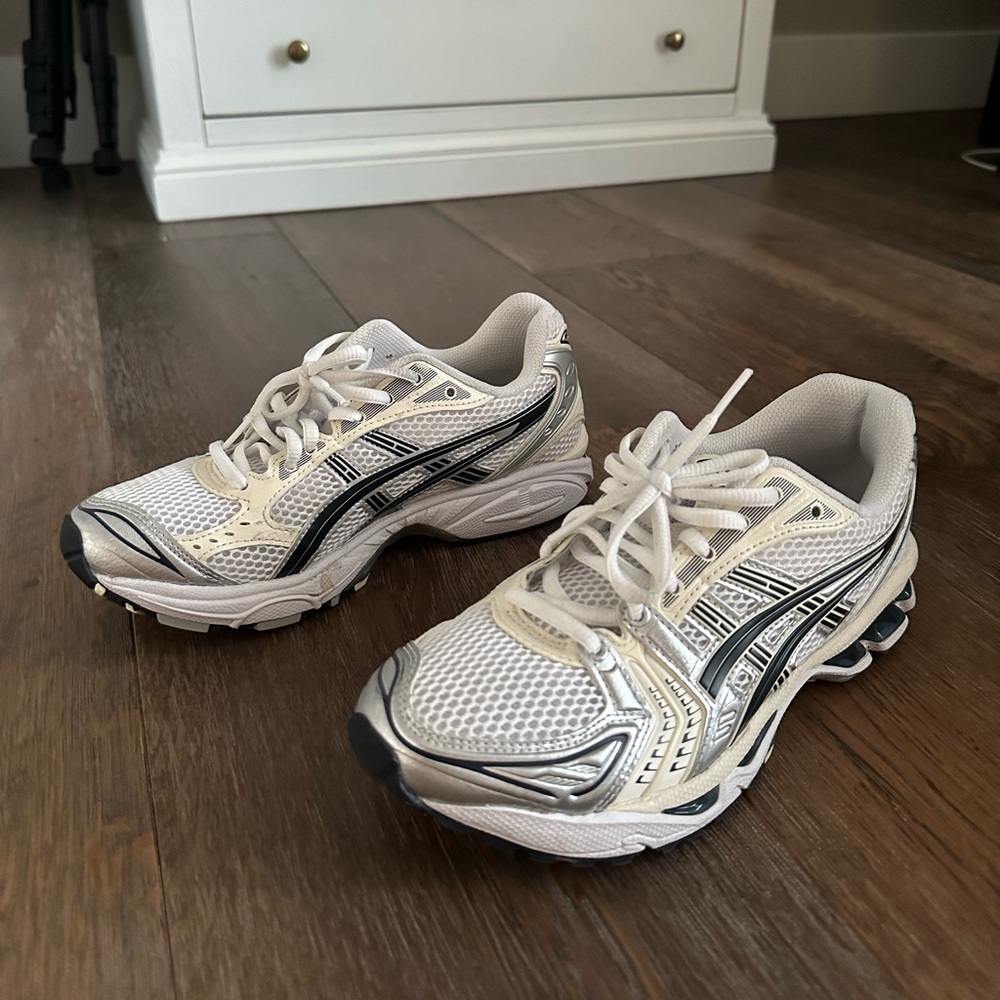 Gel kayano sneaker